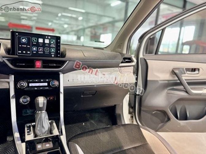 Toyota Veloz Cross 1.5 CVT 2024