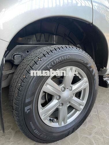 Isuzu Mu X 2017 2.5 4X2 MT - Xe gia đình