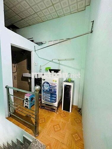 Nhà Full Nội Thất Ngay Chân Cầu Vượt Ngã 4 Ga 2Pn Giá 5,5 Triệu
