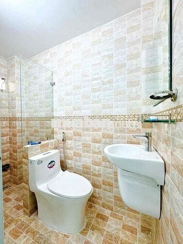 Nhà Mới ngang 4m giá chỉ bằng căn ngang 3m đường Liên Khu 10-11