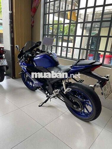 môtô r15 v3 . máy zin im . áo đẹp ko trầy. áo keo