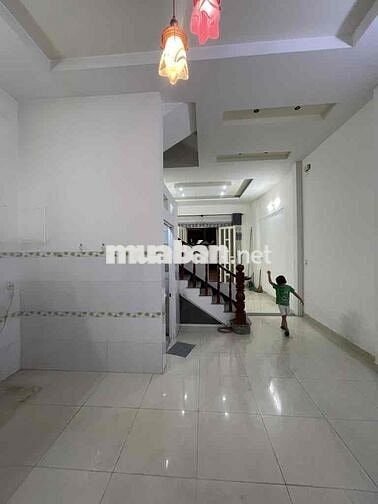 BÁN NHÀ BÌNH TÂN: L.V.QUỚI 60M2x3 TẦNG, HẺM XE HƠI, SHR VUÔNG VỨC