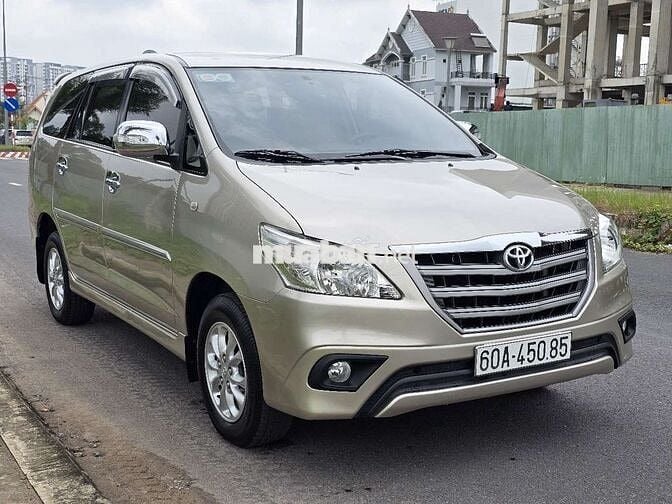 Innova E 2015 số sàn odo 63000km TpHCM