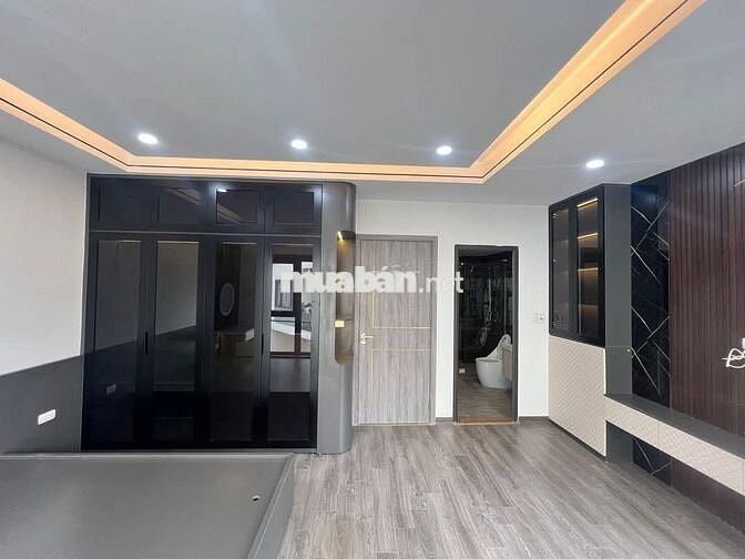 Vợ chồng anh Lĩnh cần bán nhà 5t,48m tại Ngô Quyền,HĐ,thang máy chỉ 8t