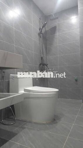 Chính chủ cần bán nhà 5t,45m tại phố Lê Lợi,Hà Đông ,thang máy chỉ 8t