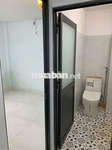 CHO THUÊ NHÀ LẦU 4x8m, 2PN TẠI XUÂN THỚI THƯỢNG, HÓC MÔN