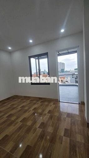 Chính chủ cần bán nhà 5t,45m tại phố Lê Lợi,Hà Đông ,thang máy chỉ 8t