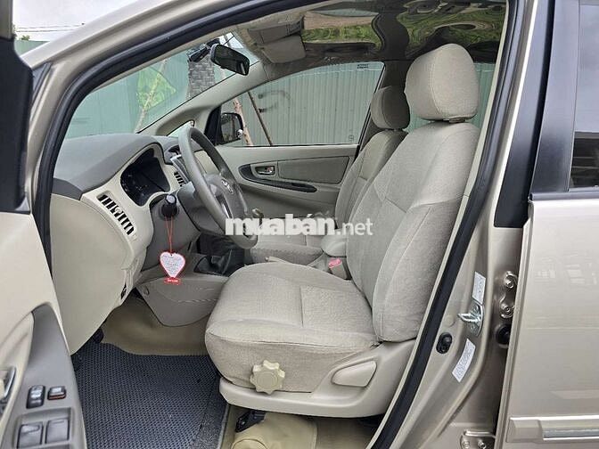 Innova E 2015 số sàn odo 63000km TpHCM