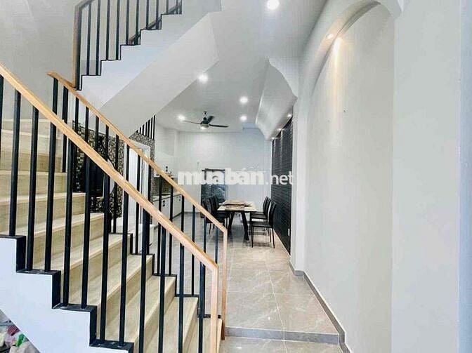 Nhà Mặt Tiền Võ Thị Liễu 3 Lầu Full Nội Thất Giá 15 Triệu