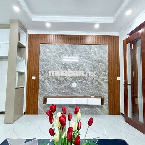 Cậu em đang cần bán nhà 45m,5t tại Cầu Đơ,HĐ ngõ to chỉ nhỉnh 7t