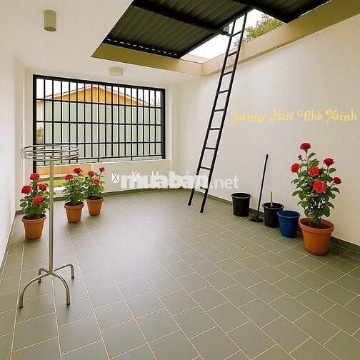 Bán nhà hẻm Ô tô Cách Mạng Tháng Tám- Quận Tân Bình- 5.5x14 m- 9.5 tỷ