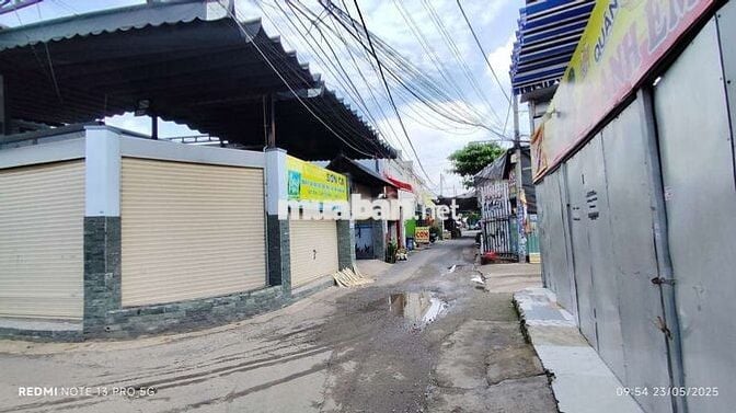 Nhà 17x18m  2 mặt tiền full thổ cư, gần ngã 5. Nguyễn Thị Tú vào 30m