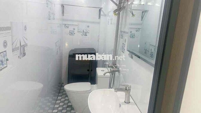 BÁN NHÀ 2TẦNG KIỆT LÔ GÓC 3 MẶT TIỀN,SAU LƯNG NHÀ ĐỐI DIỆN CHỢ CỒN