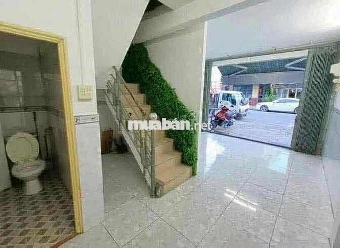 Cho thuê mặt tiền 2 lầu đường Phạm Ngũ Lão