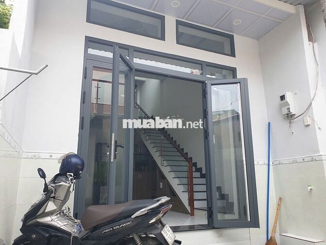 NHÀ XINH 4m x 14m – GẦN NGÃ 5 CHỢ ĐẦU MỐI HÓC MÔN