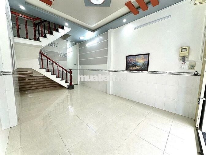 Nhà 10 triệu 4 phòng ngủ gần trường Đại học Y Dược, chợ an khánh