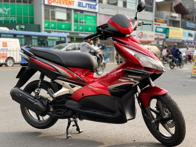 Airblade 2010 FI nhập Thái nguyên zin chính chủ mua mới.