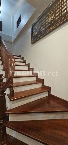 Bán Nhà Tại Phố Tôn Đức Thắng, 9,9 tỷ, 48m2 x 5 Tầng, Nội Thất Cao Cấp