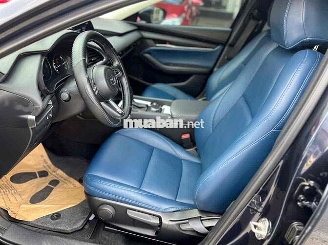 Mazda 3 2022 1.5L Deluxe - 25000 km