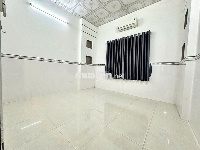 Nhà 10 triệu 4 phòng ngủ gần trường Đại học Y Dược, chợ an khánh
