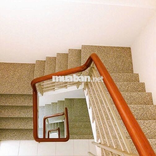 Bán nhà hẻm Ô tô Cách Mạng Tháng Tám- Quận Tân Bình- 5.5x14 m- 9.5 tỷ