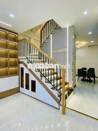 Bán nhà mặt tiền đường 10m giá chỉ nhỉnh 8ty