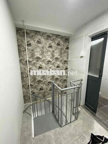 Cần cho thuê Nhà 120/ tràn hưng đạo, Q1