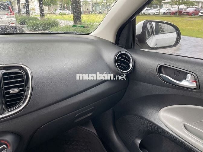 Kia Soluto sx 2021 1.4 AT màu trắng