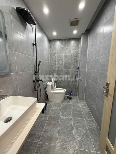 Cho thuê nhà MT đường số 1 Chợ Tân Mỹ Q7, 4x20m, 1 lầu, 4PN, 25tr