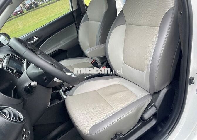Kia Soluto sx 2021 1.4 AT màu trắng