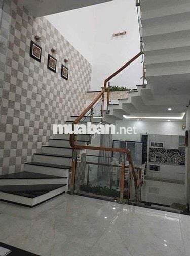 CHO THUÊ NHÀ 3 TẦNG MẶT TIỀN TRẦN TỬ BÌNH, GẦN CẦU CẨM LỆ