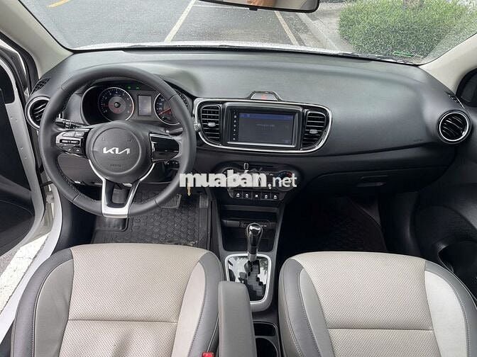 Kia Soluto sx 2021 1.4 AT màu trắng