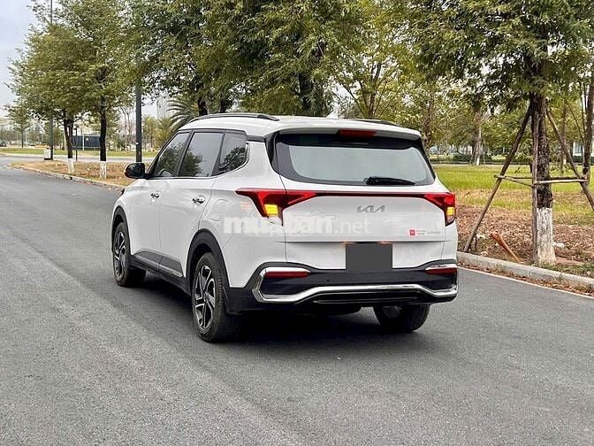 Kia carens sx 2024 bản luxury màu trắng