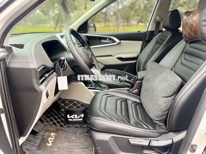 Kia carens sx 2024 bản luxury màu trắng