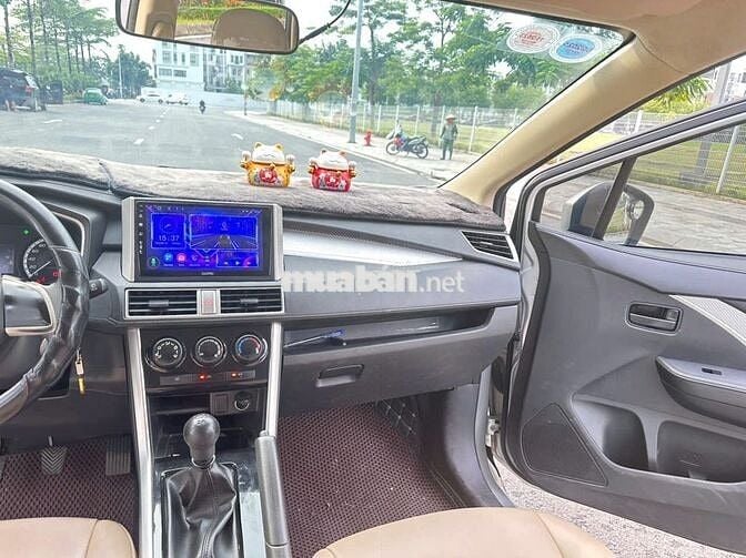 Xpander 2022 MT số sàn màu bạc