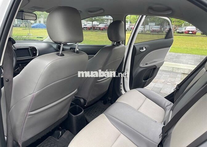 Kia Soluto sx 2021 1.4 AT màu trắng