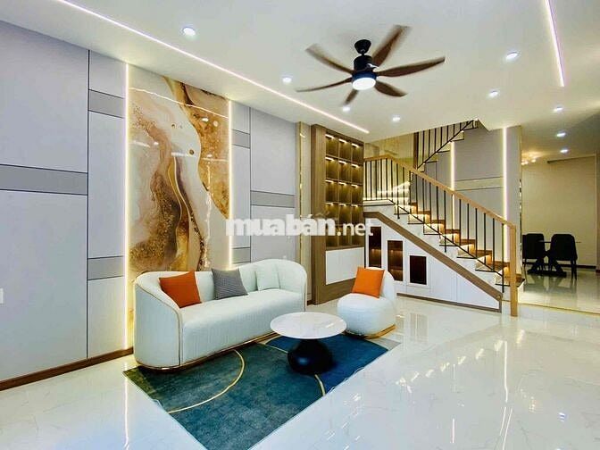 Bán nhà mặt tiền đường 10m giá chỉ nhỉnh 8ty