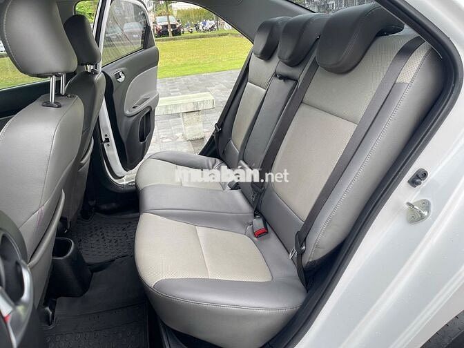 Kia Soluto sx 2021 1.4 AT màu trắng