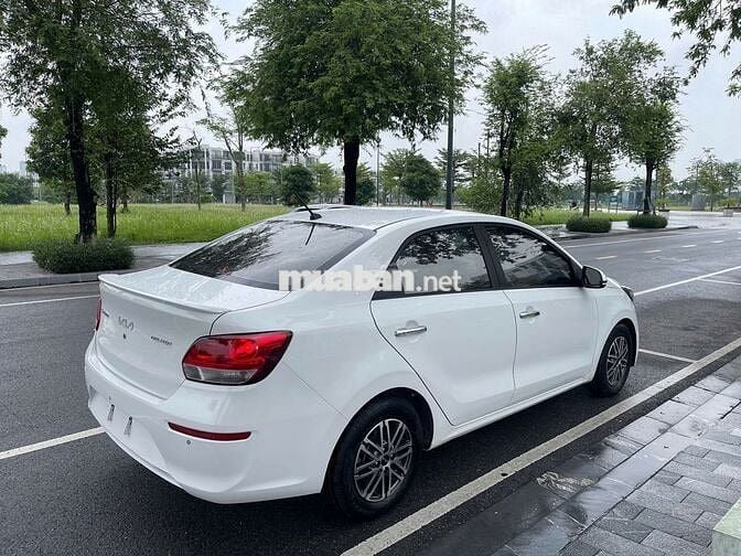Kia Soluto sx 2021 1.4 AT màu trắng