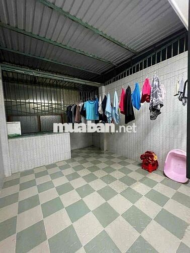 NHÀ SẠCH SẼ 2 LẦU + SÂN THƯỢNG THOÁNG MÁT 4PN 3WC HẺM LÊ HOÀNG PHÁI