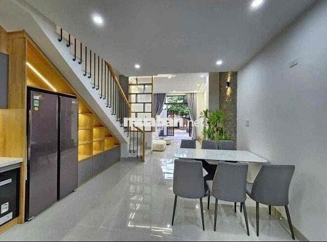Thiết kế 1 trệt 1 lầu hiện đại ở Thủ Dầu Một