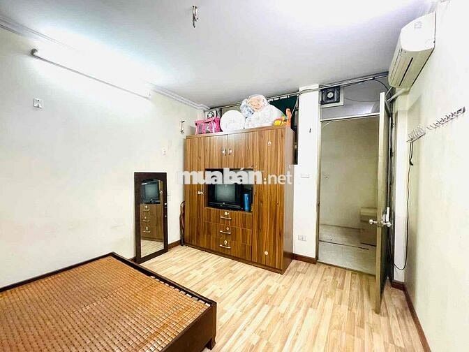 Hàng hiếm! Tây Sơn, 20m ra ô tô, view hồ, nhà đẹp, ở ngay. 28mx 5T. Ch
