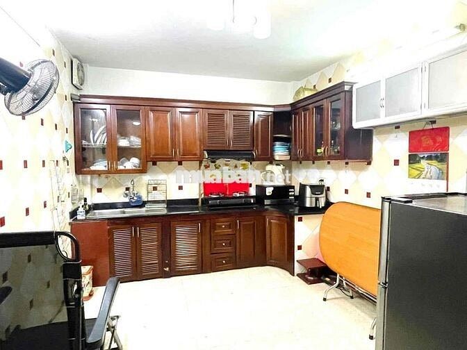Hàng hiếm! Tây Sơn, 20m ra ô tô, view hồ, nhà đẹp, ở ngay. 28mx 5T. Ch