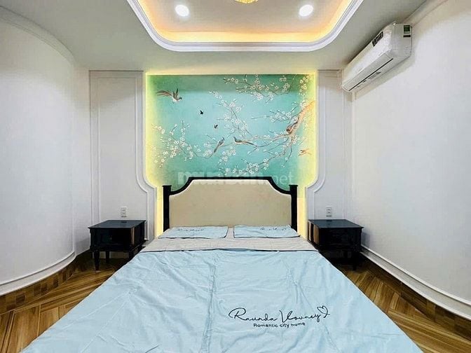 5,5 TỶ CÓ NHÀ NGANG 5,3 CỰC ĐẸP NGAY CHỢ PHẠM VĂN HAI
