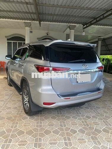 Toyota Fortuner 2017 2.4G 4x2 MT - 135000 km