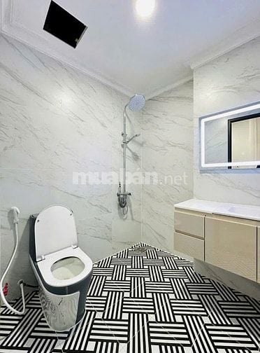 5,5 TỶ CÓ NHÀ NGANG 5,3 CỰC ĐẸP NGAY CHỢ PHẠM VĂN HAI