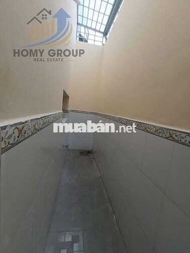 NHÀ 2 LẦU 4PN 5WC NGAY CÔNG VIÊN LINH TRUNG, GẦN NGÃ TƯ THỦ ĐỨC