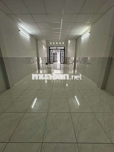 Nhà nguyên căn dt 5×20 gác lửng đúc to nhà sạch sẽ 2wc hẻm Tải thông