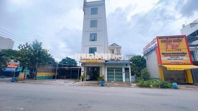 cần bán lô đất kdc vietsing trục đuong d1 vitri thong ra quốc lộ 13