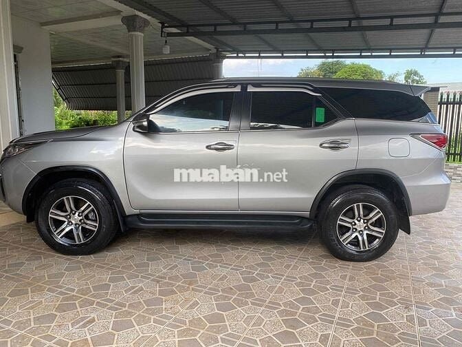Toyota Fortuner 2017 2.4G 4x2 MT - 135000 km